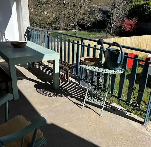 Petit Paradis Dans L'aveyron * 圣让迪布吕耶勒