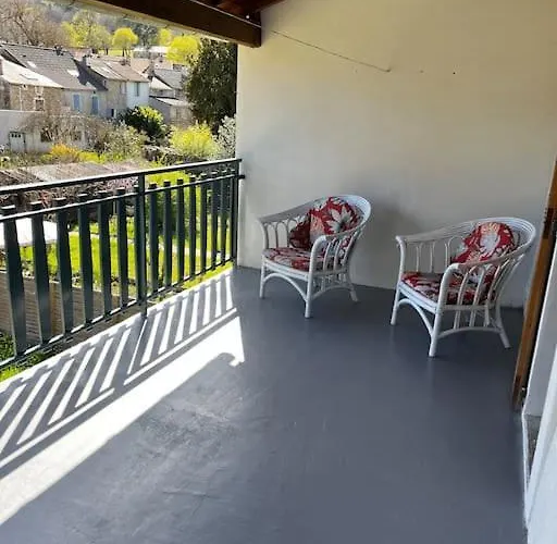 Petit Paradis Dans L'aveyron 度假居 圣让迪布吕耶勒