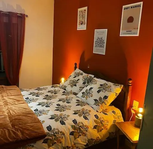 펜션 Petit Paradis Dans L'aveyron 생-장-뒤-브루엘